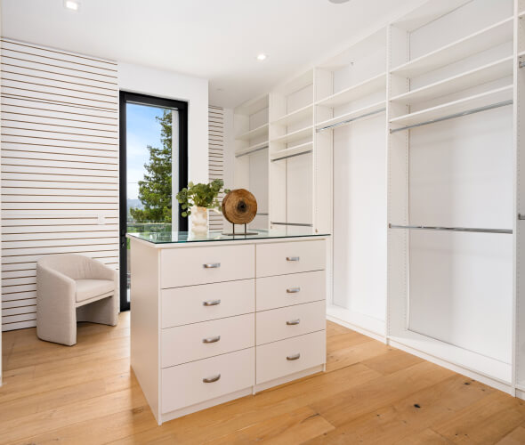 Walk-In Wardrobes